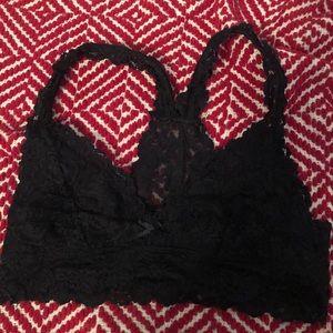 Black laced bralette